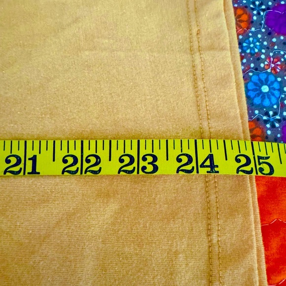 “The Sun” women’s yellow tee-shirt, Sunflowers, size L, new with tags - Picture 7 of 7